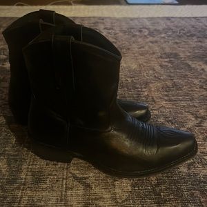 Roper black leather cowboy boots